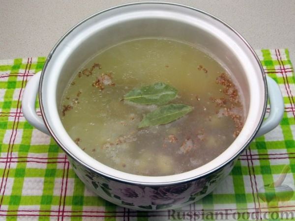 Гречневый суп со свининой